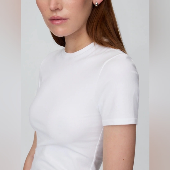 Gap's CloseKnit Jersey T-Shirt - Picture 5 of 8